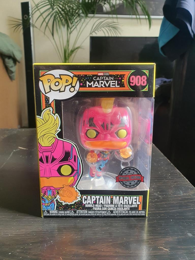 Funko Pop! Captain Marvel 908 Special Edition, Ophalen of Verzenden, Nieuw