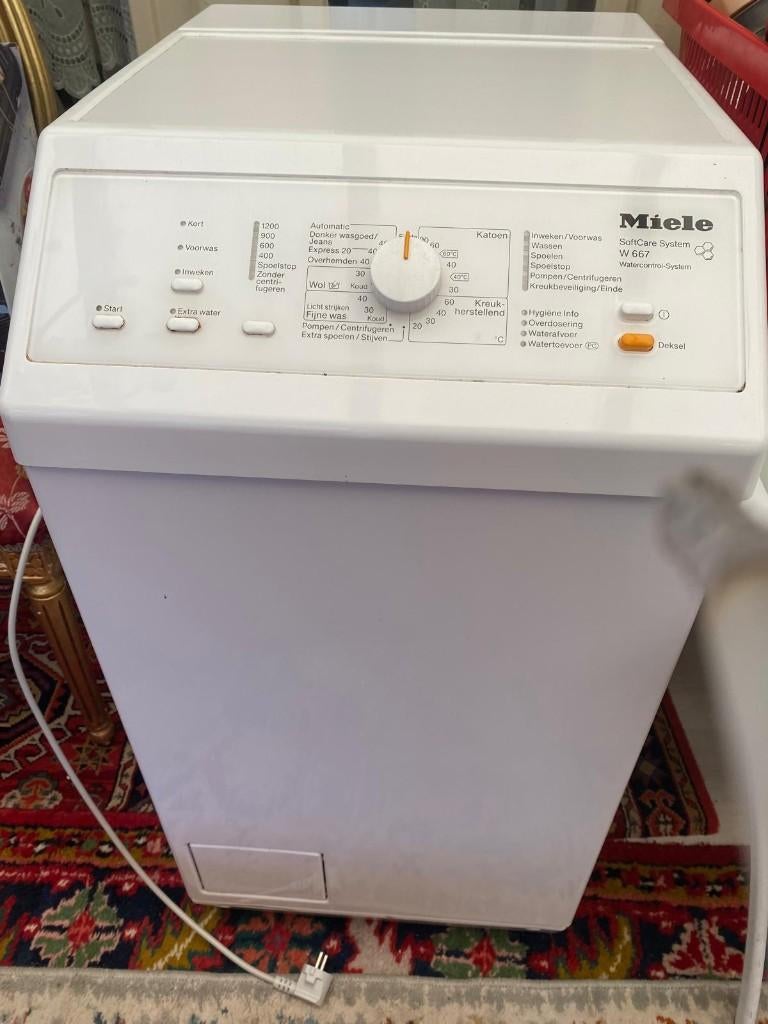 Miele Wasmachine met bovenlader, Ophalen, 1200 tot 1600 toeren, Gebruikt, 4 tot 6 kg