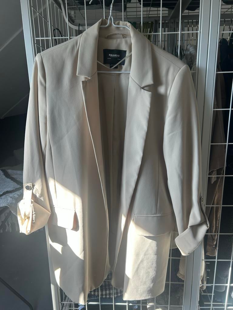 Pull & Bear beige blazer, Maat 38/40 (M), Beige, Ophalen of Verzenden, Zo goed als nieuw