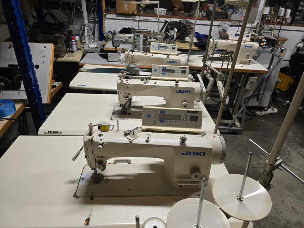 Juki ddl 9000 Zeernetter snelstık machine madein japon, Hobby en Vrije tijd, Naaimachines en Toebehoren, Gebruikt, Ophalen of Verzenden