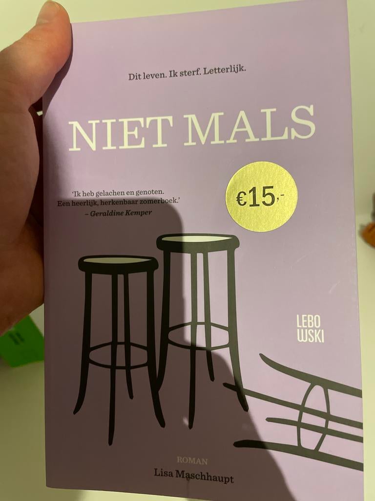 Niet Mals - Roman van Lisa Maschhaupt, Ophalen of Verzenden, Gelezen, Nederland