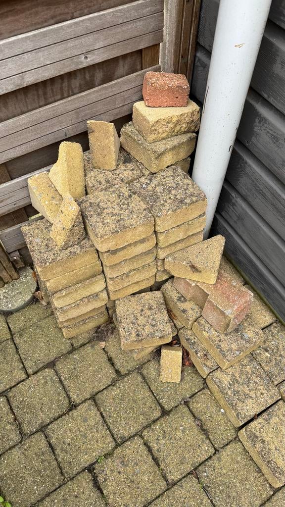 Gratis af te halen: Gebruikte terrastegels (ca. 2m²), Tuin en Terras, Ophalen, Gebruikt, Minder dan 5 m², Beton