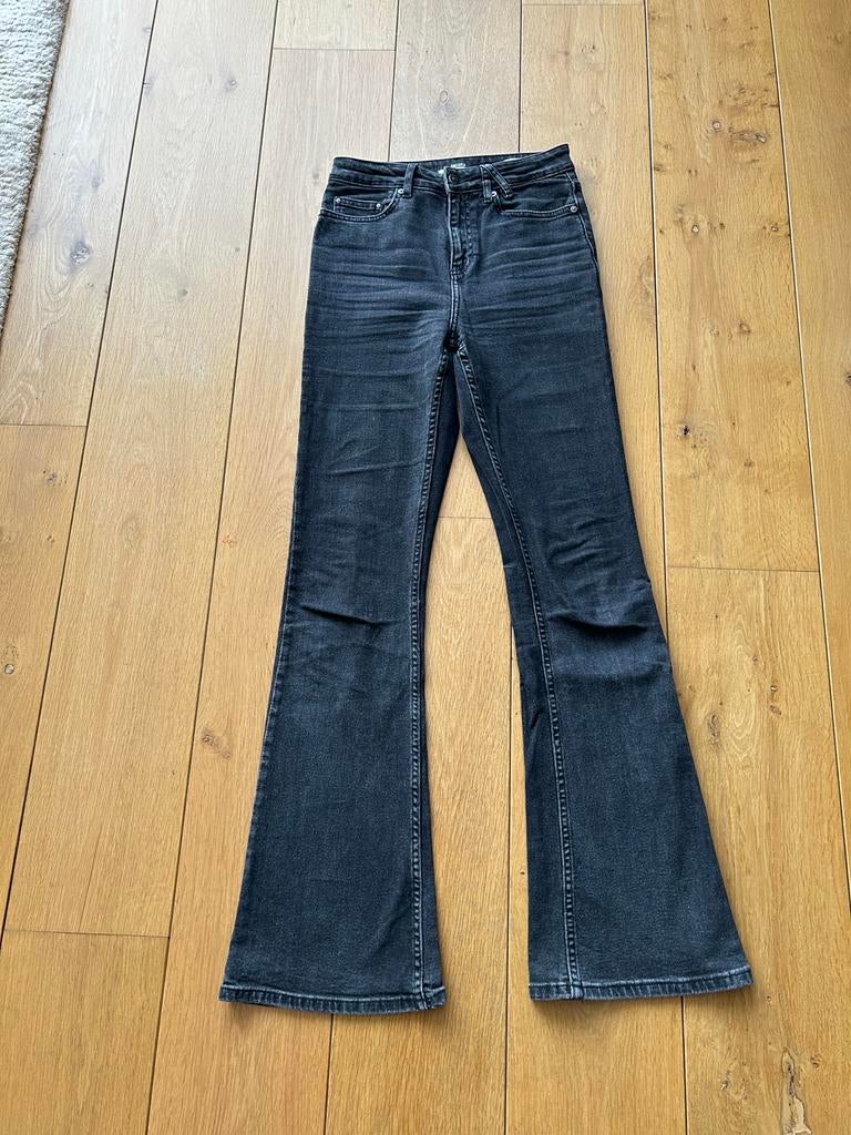 America Today High Rise Zwarte Flared Jeans, Ophalen of Verzenden, Zo goed als nieuw, Zwart, W27 (confectie 34) of kleiner