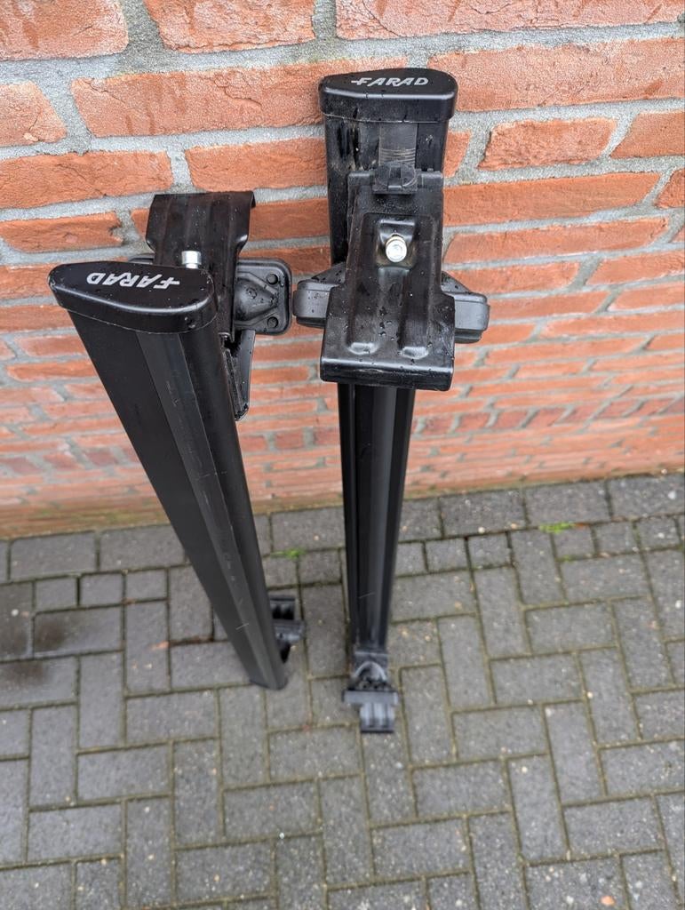 Farad Dakdragers voor Mazda CX-5 (vanaf 2017), Ophalen