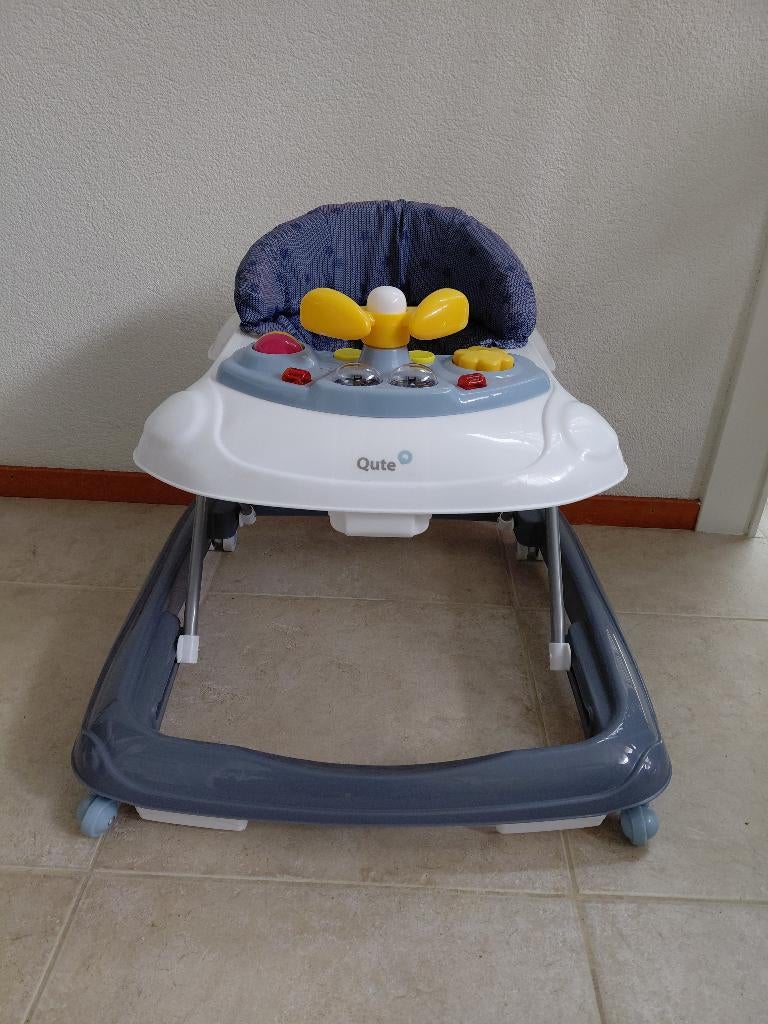 Qute loopstoel zgan, Ophalen of Verzenden, Zo goed als nieuw, Overige typen, Met licht