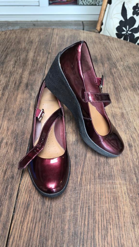 Clarks Lakleer Mary Jane Sleehak - Maat 39 (6), Kleding | Dames, Schoenen, Ophalen of Verzenden, Schoenen met hoge hakken, Clarks