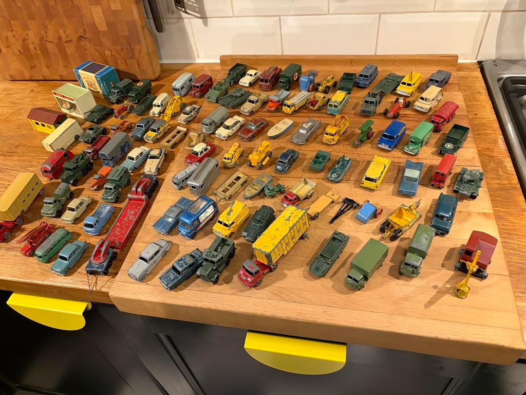 100+ matchbox auto’s gemerkt lesney england, Ophalen of Verzenden, Gebruikt