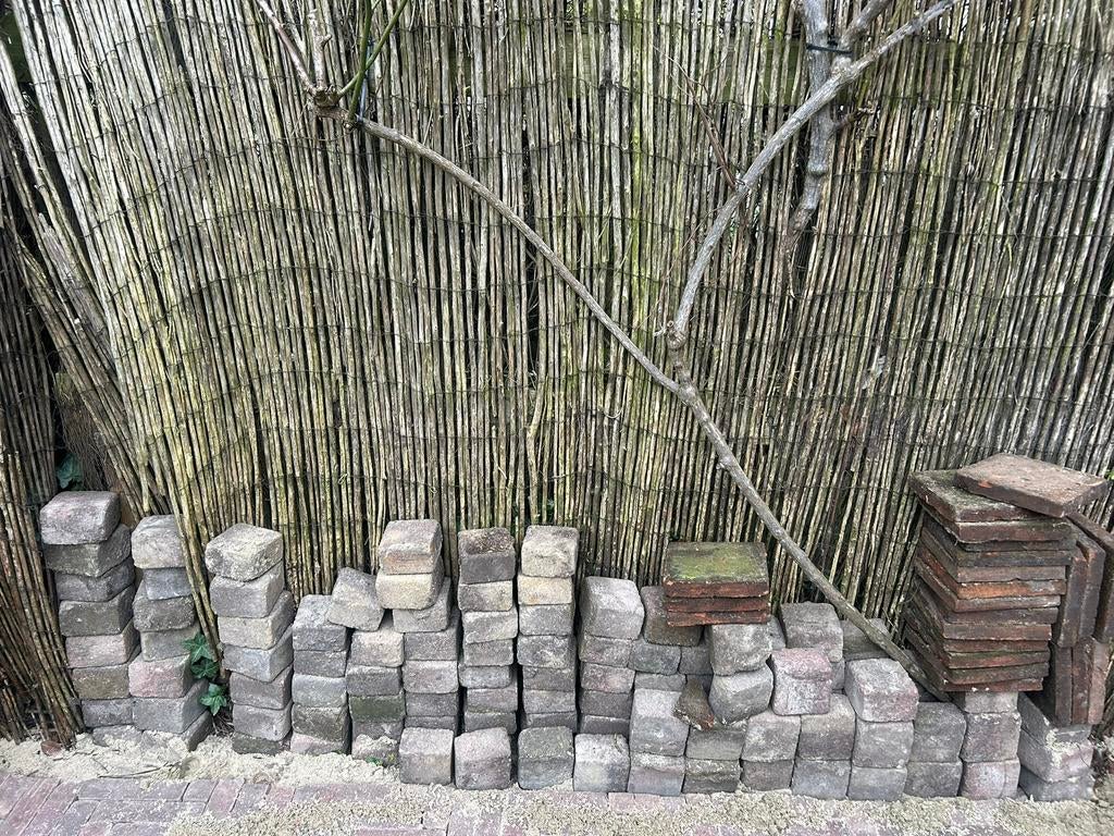 Gratis vierkante koppelstones, Tuin en Terras, Ophalen, Beton, Terrastegels