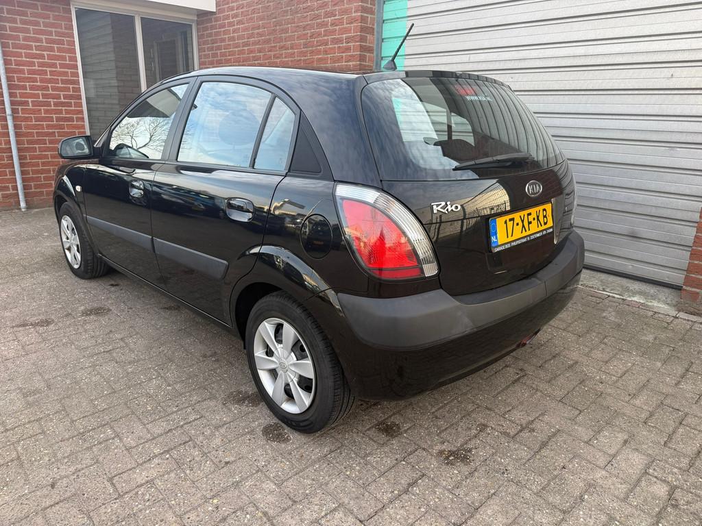 Kia Rio 1.4 X-tra Airco Bj:2007 NAP!, Voorwielaandrijving, Gebruikt, 4 cilinders, 1054 kg