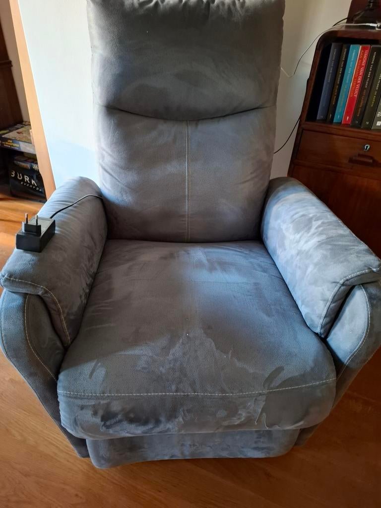 Jysk Elektrische Fauteuil Grijs Kunstleer - Comfortabel, Ophalen, Kunststof, Gebruikt, 75 tot 100 cm