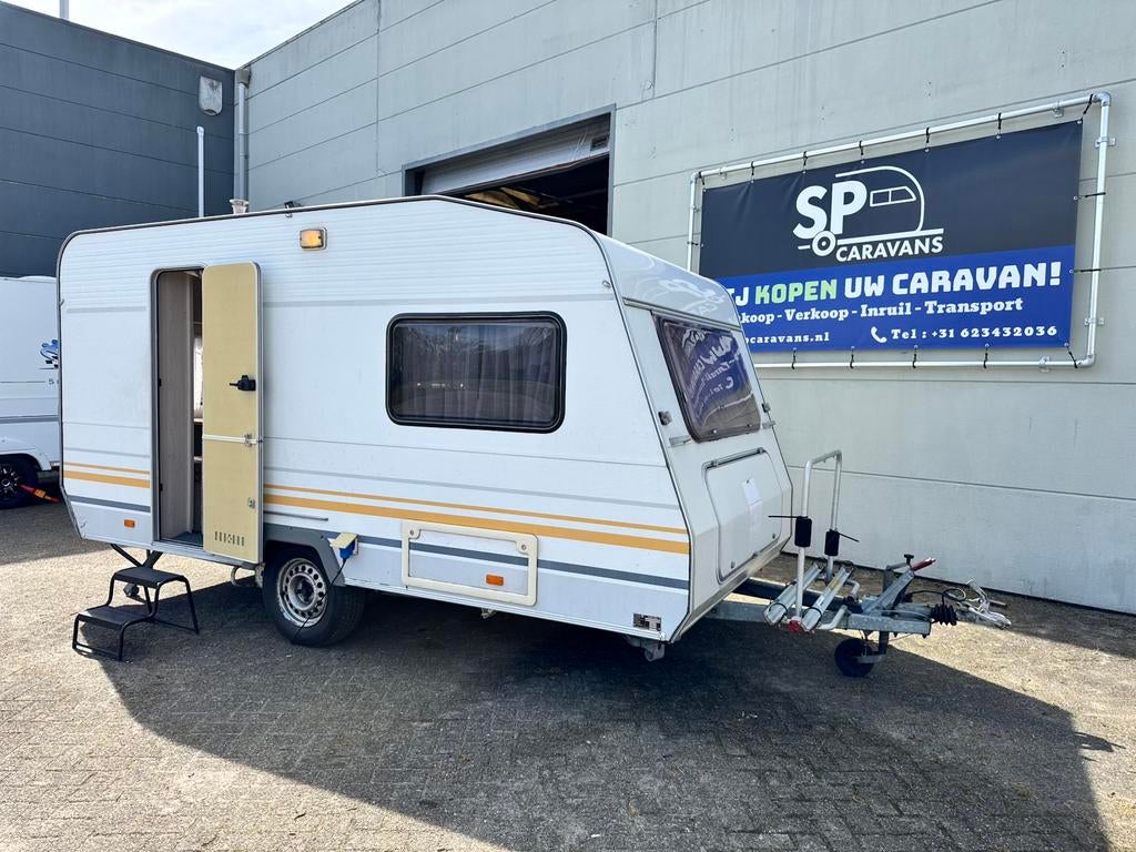 Caravan Knaus Country - Stapelbed inc Voortent-Fietsendrager, Bedrijf, 500 - 750 kg, Tot en met 4, Standaardzit