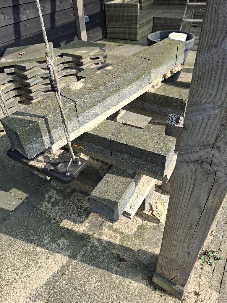 Bielzen beton GRATIS, Tuin en Terras, Ophalen, Gebruikt, 100 tot 200 cm, Biels