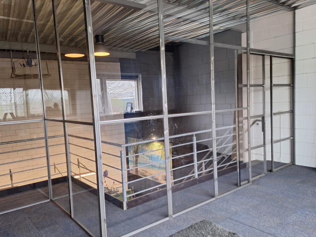 Industriële stalen scheidingswand, Ophalen