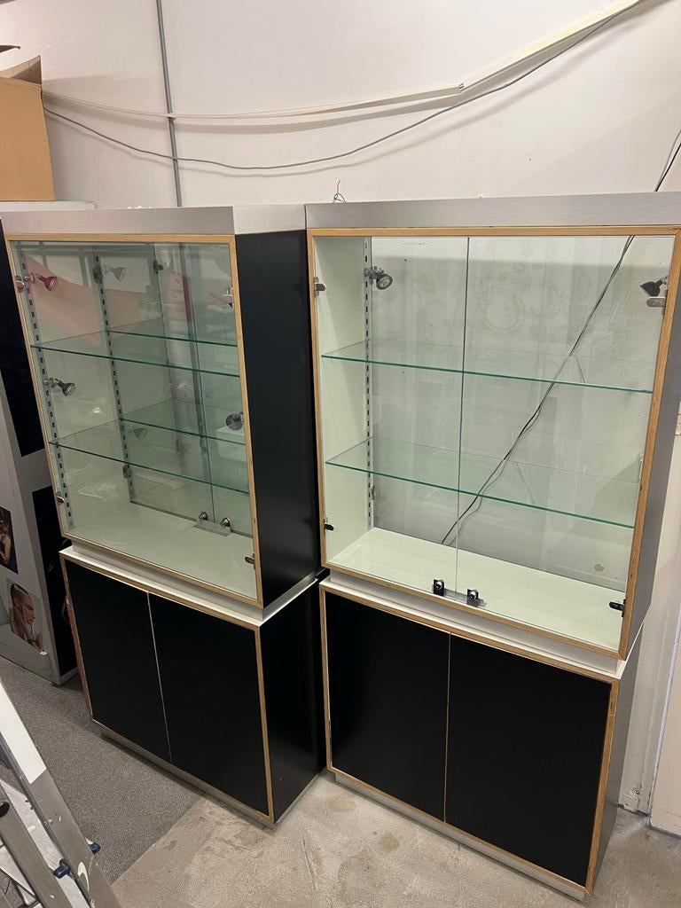 Vitrinekast met glazen planken (3 stuks), Huis en Inrichting, Kasten | Vitrinekasten, Ophalen, Gebruikt, 50 tot 100 cm, Glas