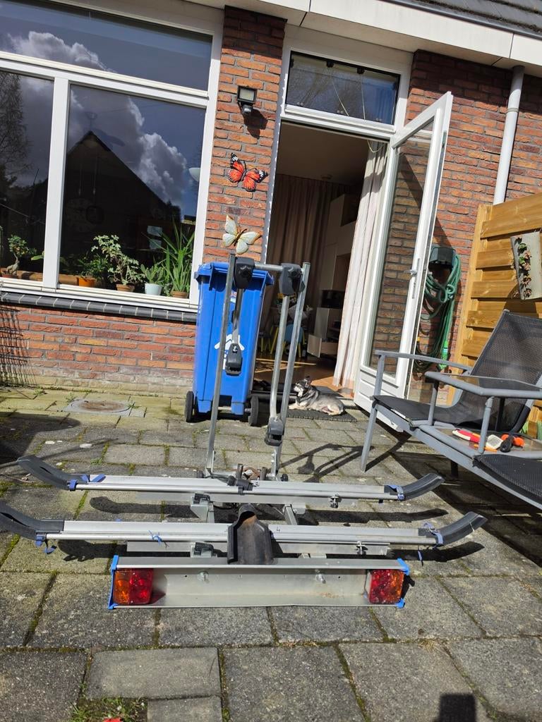 TWINNY LOAD fietsendrager, Ophalen