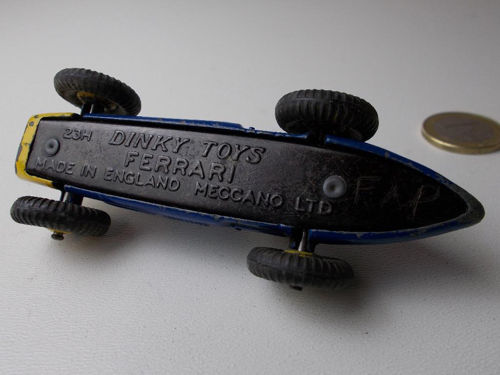 1952 Dinky Toys 23H. FERRARI FORMULE 1 RACING CAR (-D-), Ophalen of Verzenden, Gebruikt, Auto, Dinky Toys