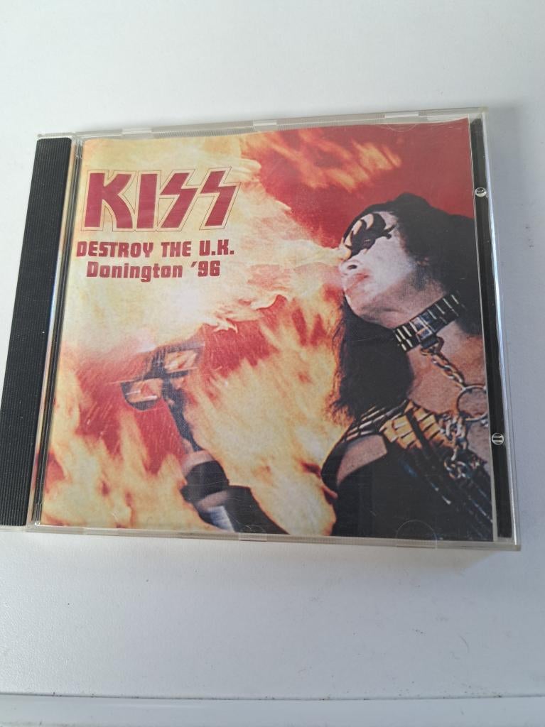 Kiss-Destroy the UK, Verzenden, Zo goed als nieuw