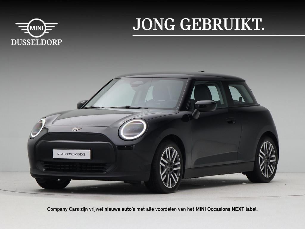 MINI Cooper E Classic Pakket S (bj 2025, automaat), Auto's, Zwart, Met garantie (alle), 4 stoelen, Zwart