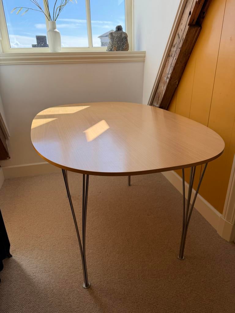 Fritz Hansen Superellipse Piet Hein tafel 90x135 cm, Huis en Inrichting, Tafels | Eettafels, Ophalen, Gebruikt, 100 tot 150 cm