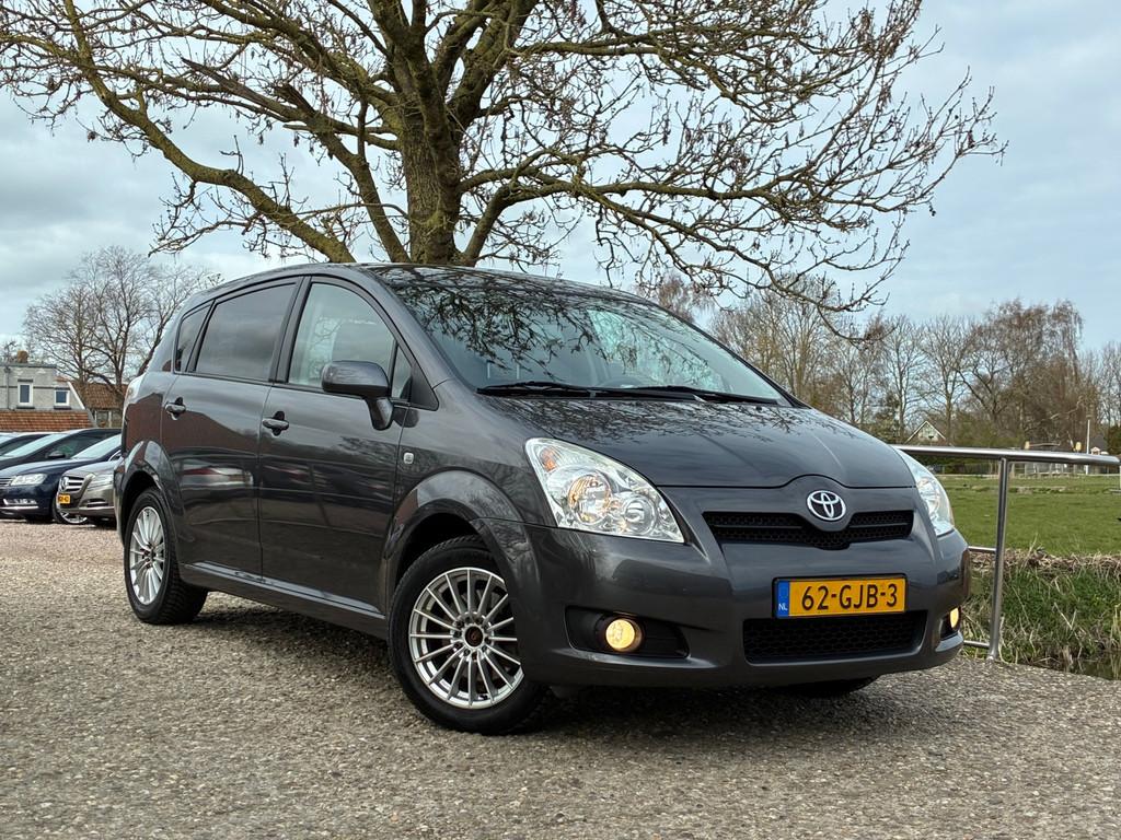 Toyota Verso 1.8 VVT-i Luna 7p. | Navi + Clima + Cruise nu, Gebruikt, Zwart, 4 cilinders, 129 pk