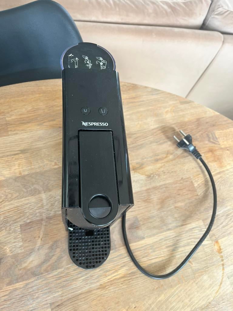 Nespresso Essenza Mini - black, Witgoed en Apparatuur, Koffiezetapparaten, Ophalen of Verzenden, Zo goed als nieuw, Espresso apparaat