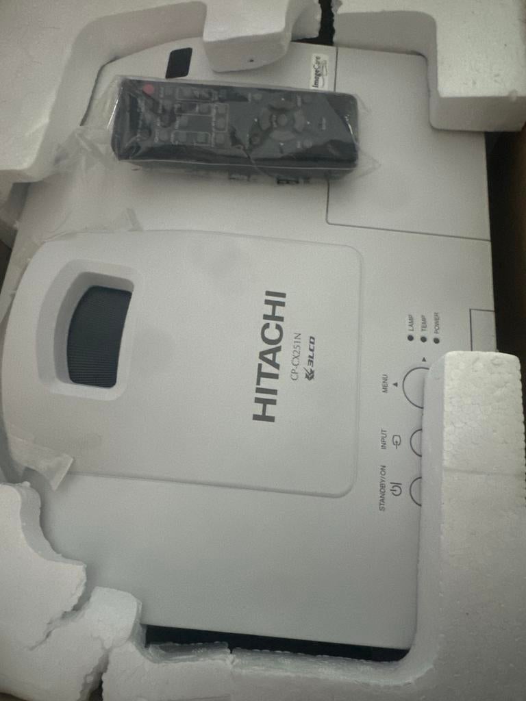 Nieuwe Hitachi CP-CX251N short throw 3LCD-projector, Audio, Tv en Foto, Beamers, Ophalen of Verzenden, Nieuw, LCD, Overige resoluties