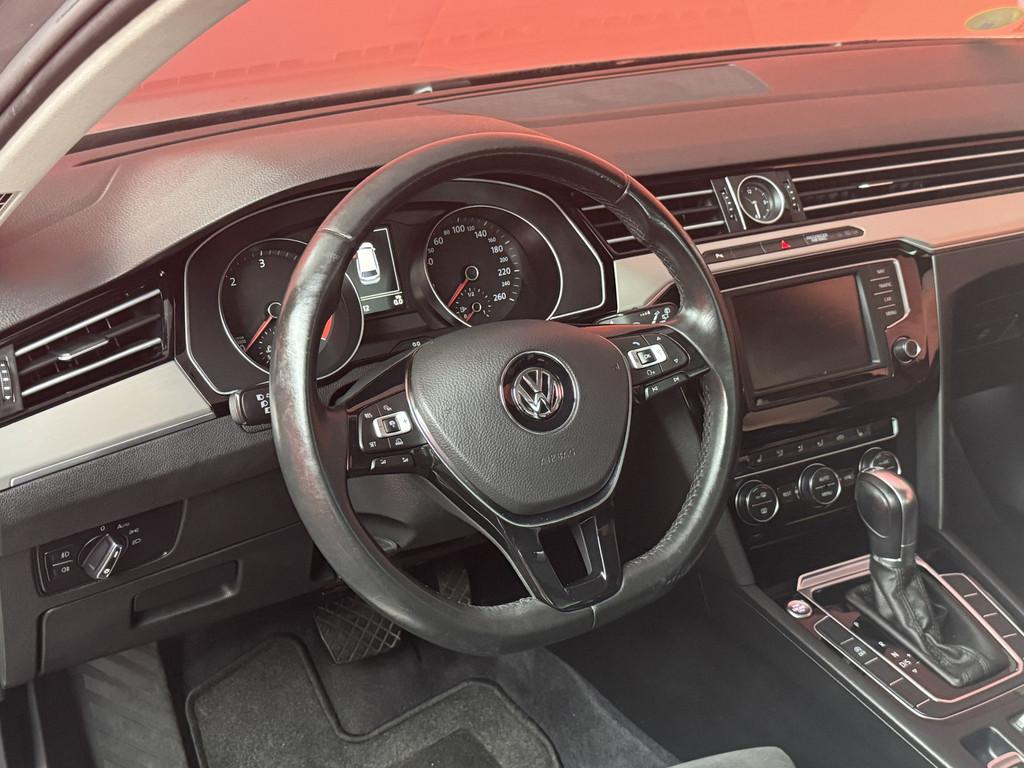 Volkswagen Passat Variant 1.6 TDI Connected Series Plus | Au, Gebruikt, 4 cilinders, Origineel Nederlands, Diesel