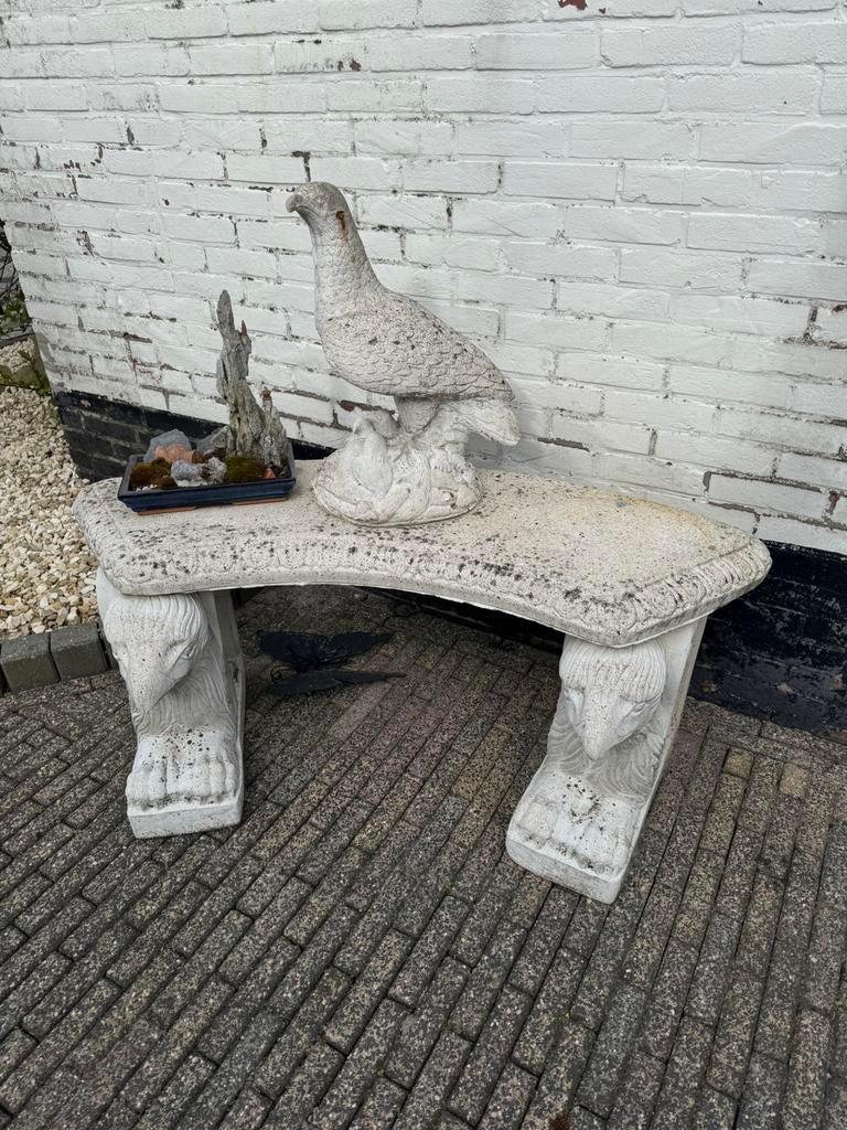 Betonnen tuinbank, Ophalen, Gebruikt