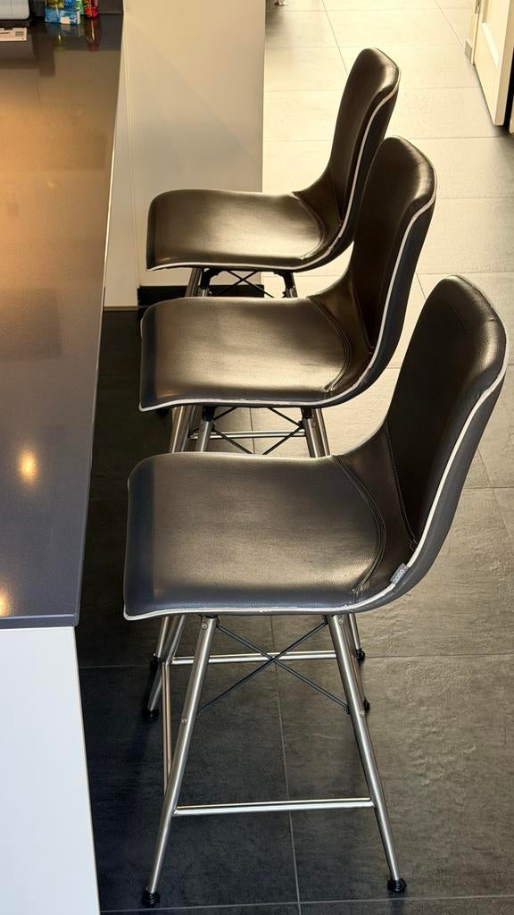 2x draaibare barkruk XoooN, Huis en Inrichting, Barkrukken, Ophalen, Draaibaar, Gebruikt, 60 tot 90 cm