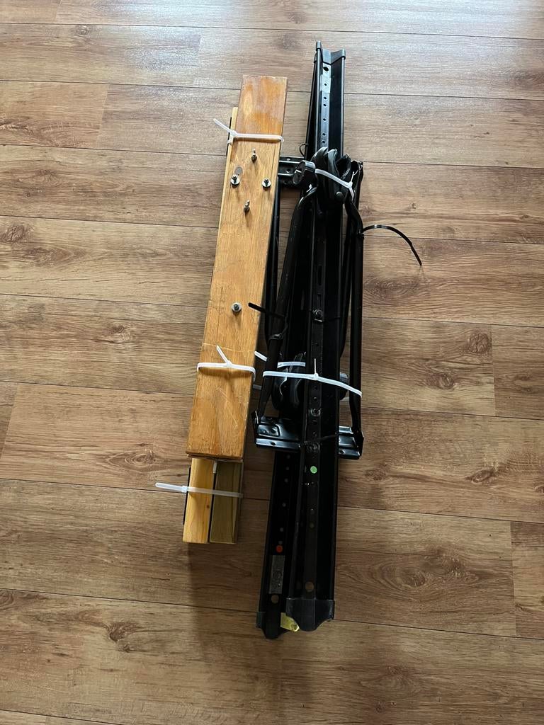 Fietsenrek voor in de caravan, vlgs tekening uit de KCK., Ophalen, Gebruikt