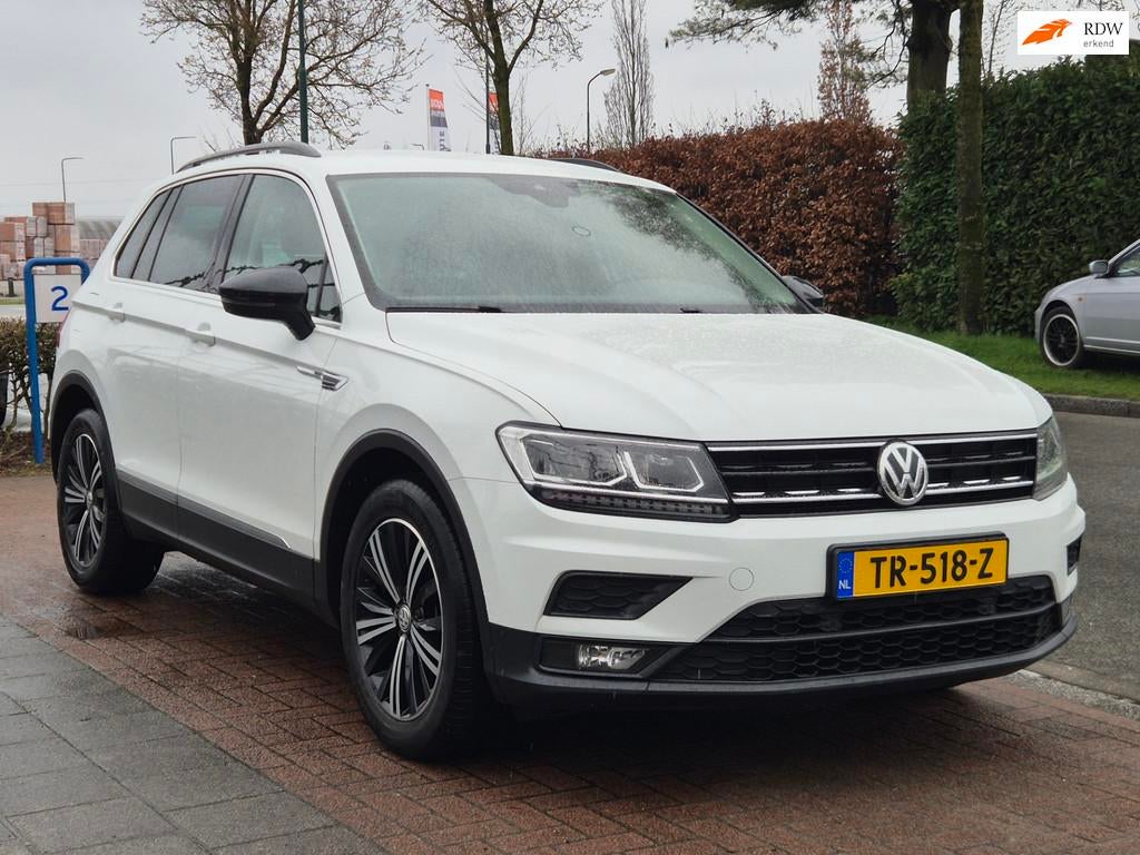 Volkswagen Tiguan 1.4TSI Comfort Business *Automaat|Car-Play, Euro 6, 4 cilinders, 150 pk, Wit