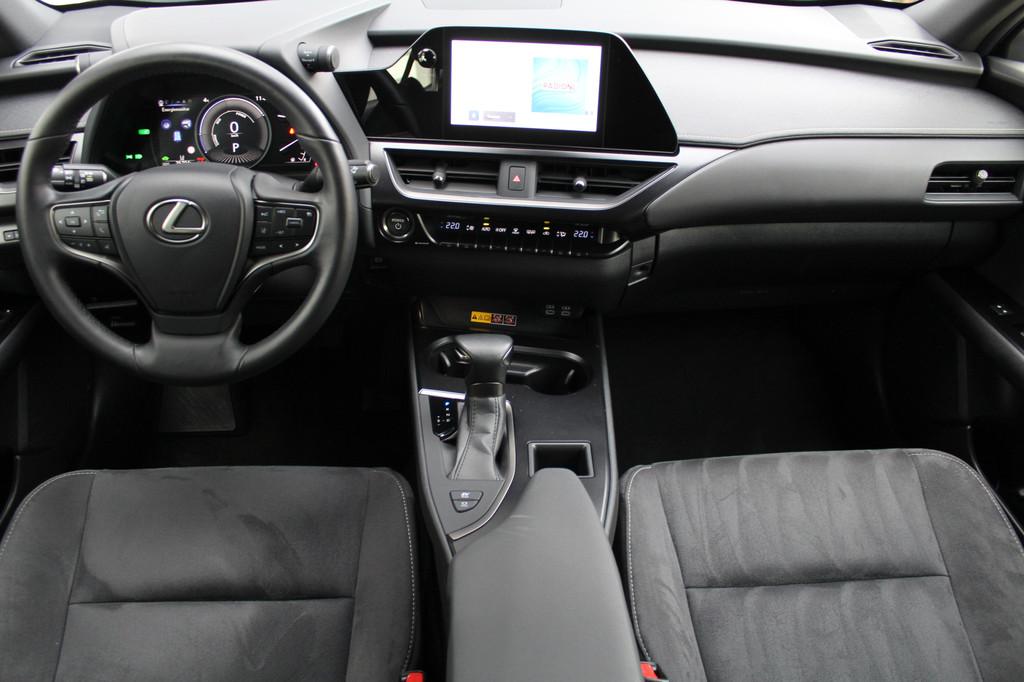 Lexus UX 250h | Achteruitrijcamera | Keyless entry/start | C, Stof, Gebruikt, 4 cilinders, Met garantie (alle)