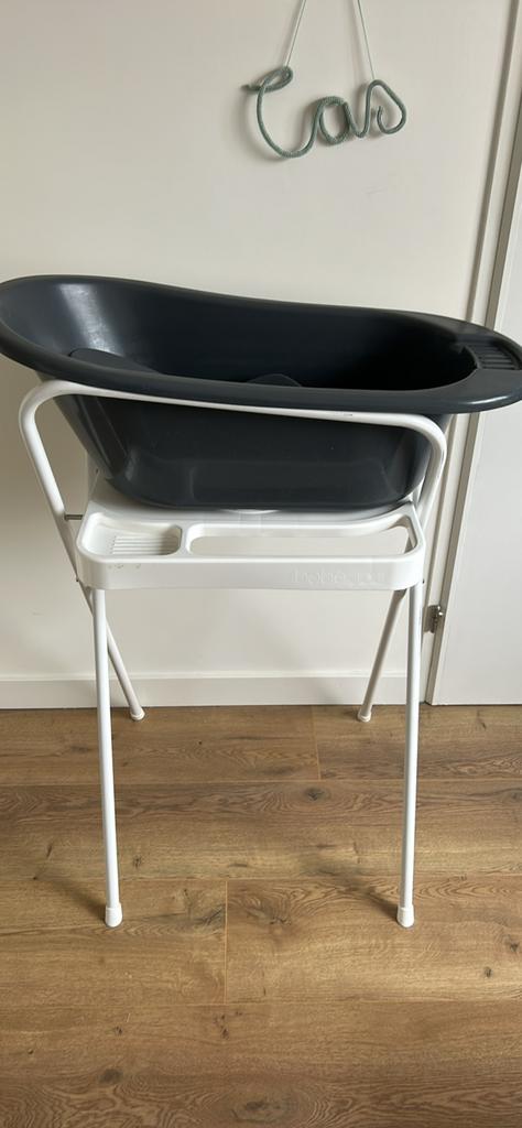 Babybadje met standaard en tummy tub, Ophalen, Gebruikt, Badje, Bébé-jou