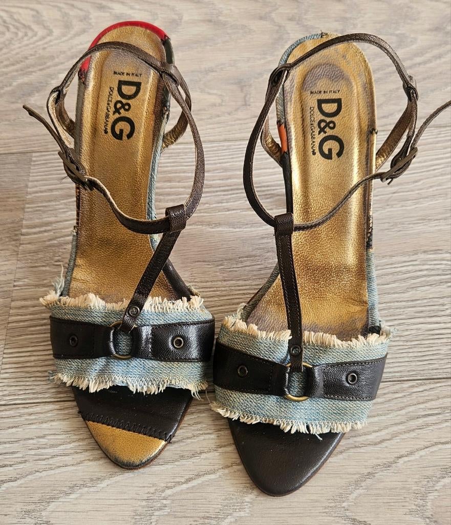 D&G Dolce & Gabbana vintage heels 38,5 – designer sandalen, Kleding | Dames, Schoenen, Dolce & Gabbana, Ophalen of Verzenden, Gedragen