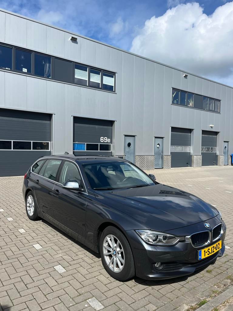 BMW 3-Serie 316i 136pk 2013 Grijs, 4 cilinders, Origineel Nederlands, Handgeschakeld, Particulier