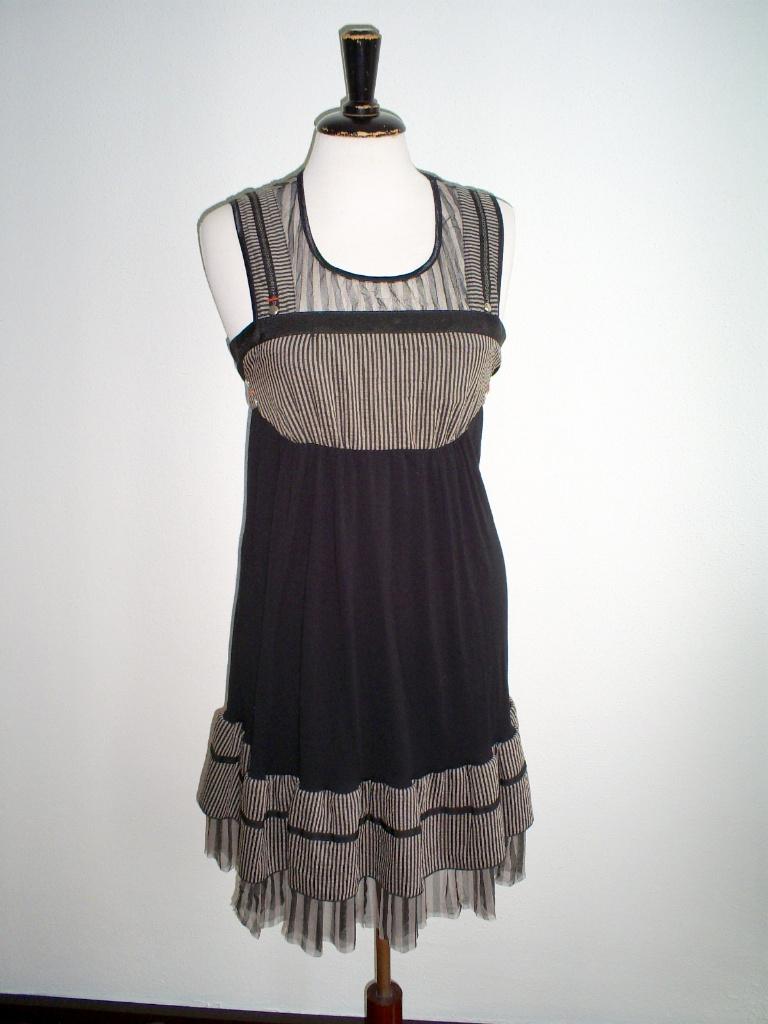 NIEUW __ aparte jurk van BAI AMOUR mt. 36, Bai Amour, Verzenden, Zwart, Nieuw