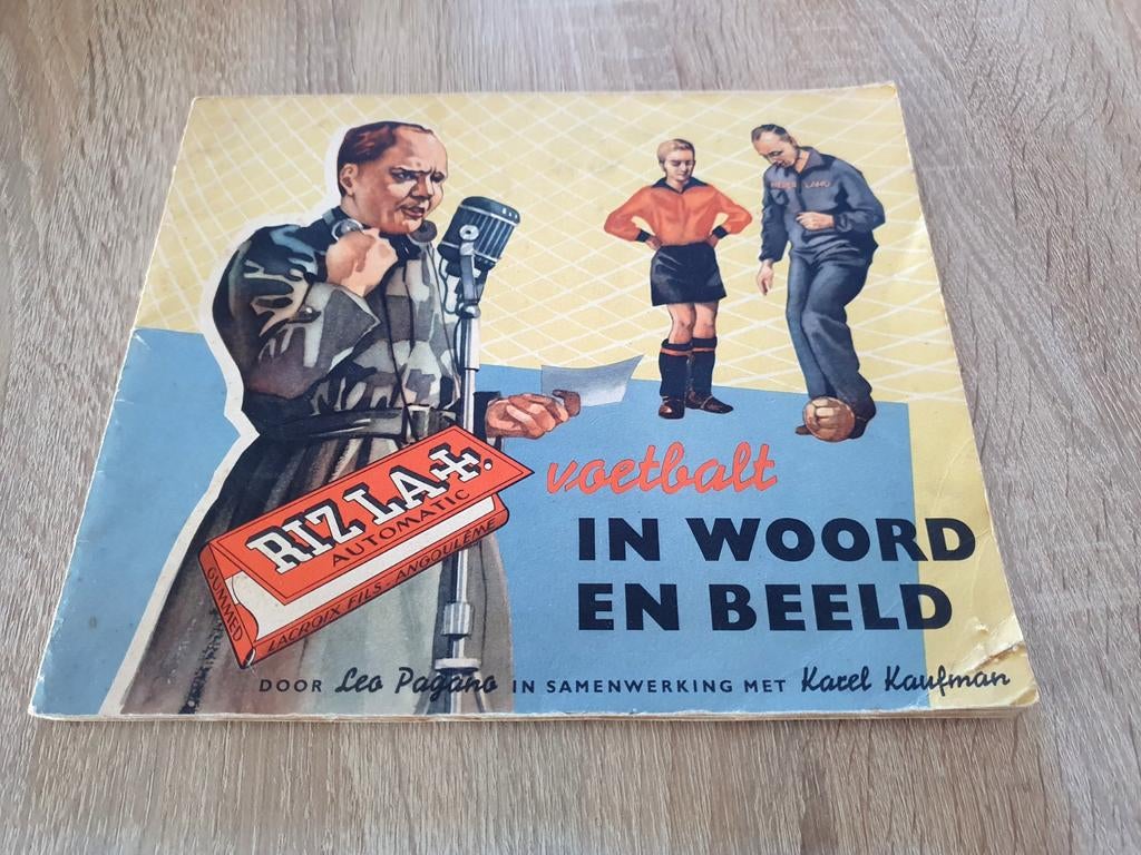 Voetbal in Woord en Beeld - Rizla! sigarettenpapier album, Ophalen of Verzenden, Gelezen, Leo Pagano, Karel Kaufman, Balsport