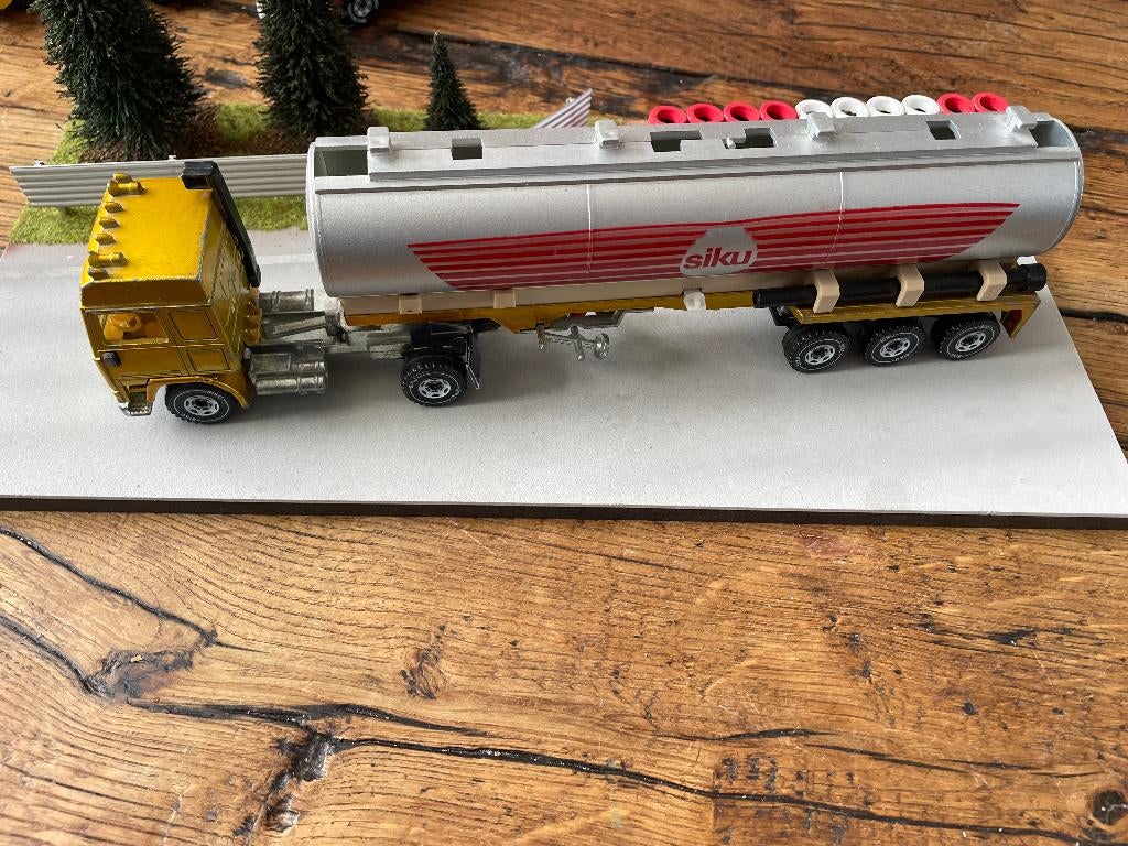 Siku Volvo F10 Turbo 6 tankwagen, Ophalen of Verzenden, Gebruikt, Bus of Vrachtwagen