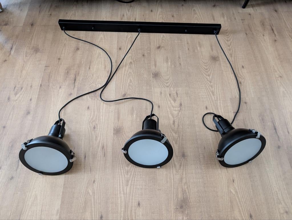 Hanglamp 3 lamps  ~Karwei Magnus~, Ophalen, Zo goed als nieuw, Metaal, Industrieel.