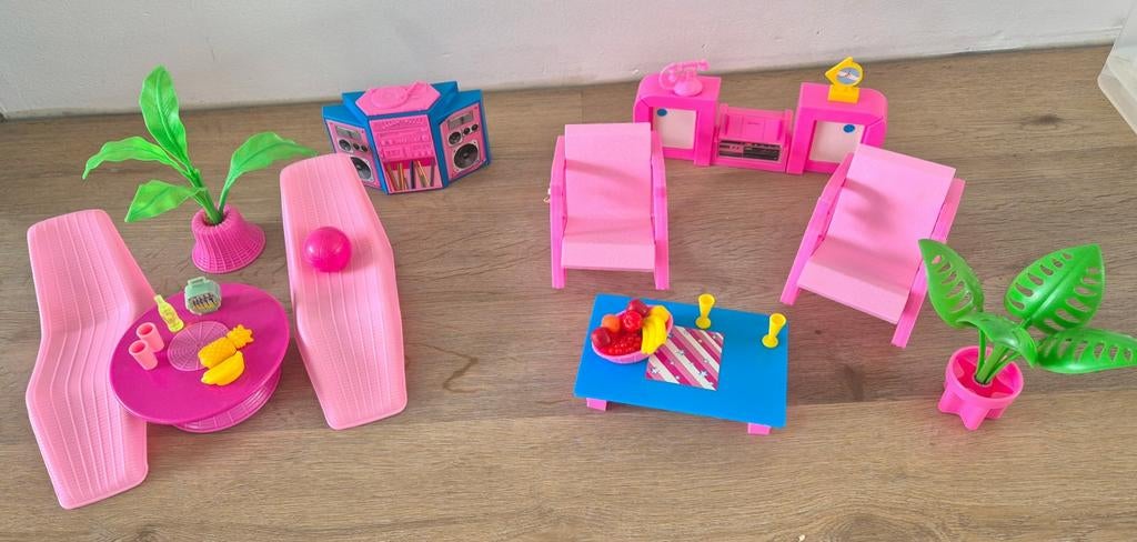 Vintage Barbie meubels - rotan en roze sets, Ophalen of Verzenden, Gebruikt, Meisje