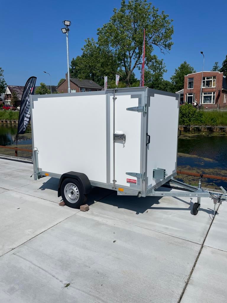 VDM Gesloten Aanhanger 250x150x150 - Perfect voor Transport, Ophalen, Gebruikt