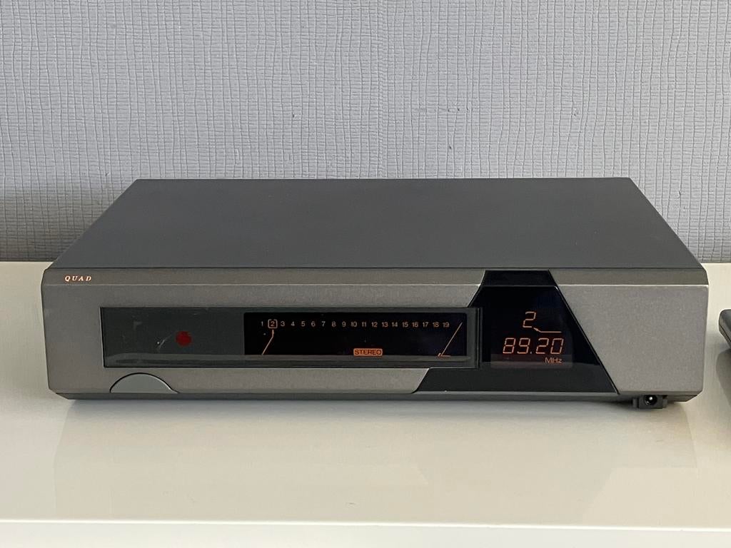 Quad FM66 tuner met afstandsbediening, Audio, Tv en Foto, Ophalen of Verzenden, Zo goed als nieuw