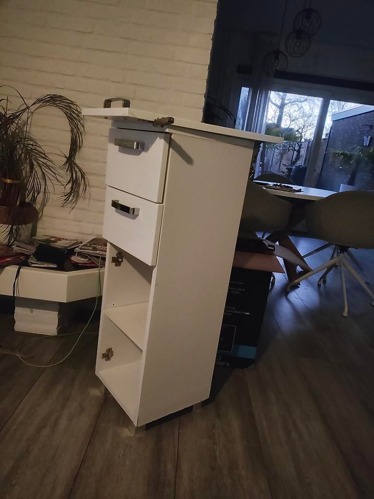 Gratis badkamerkast, Ophalen, (Half)hoge kast, Minder dan 50 cm, Gebruikt