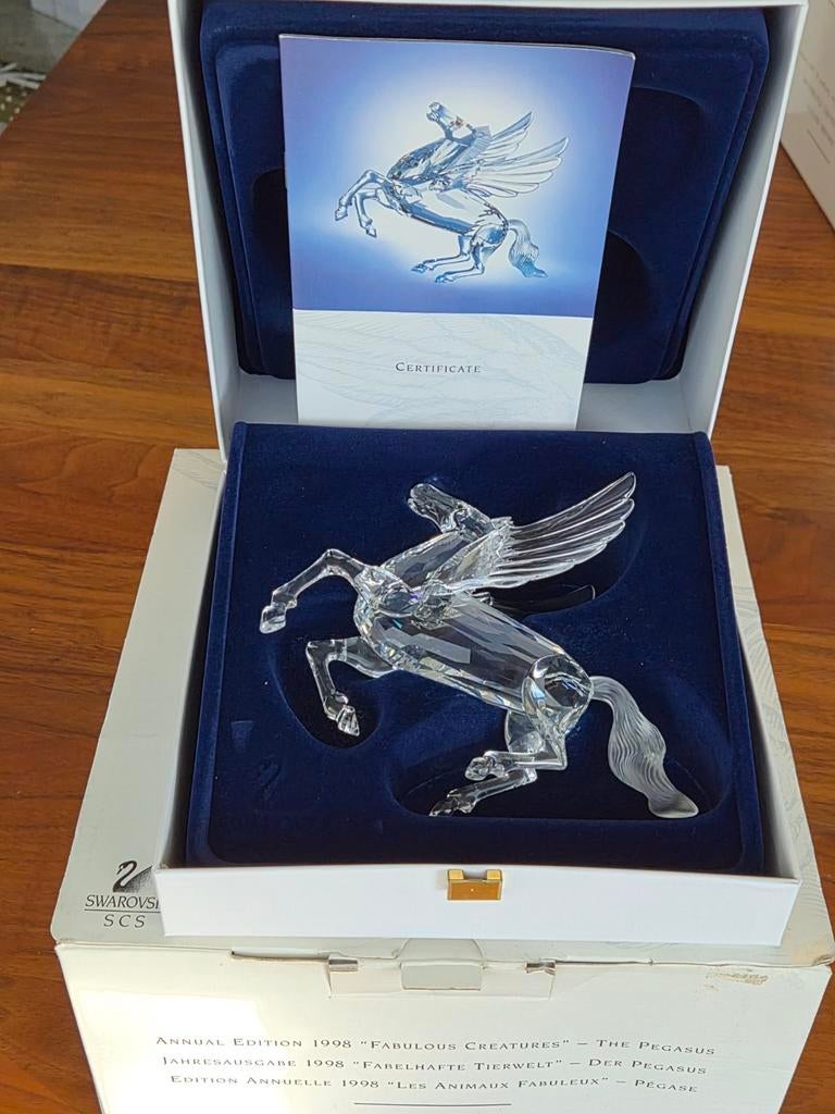 Swarovski Jaarstuk 1998 Pegasus, Verzamelen, Swarovski, Ophalen of Verzenden, Zo goed als nieuw, Figuurtje