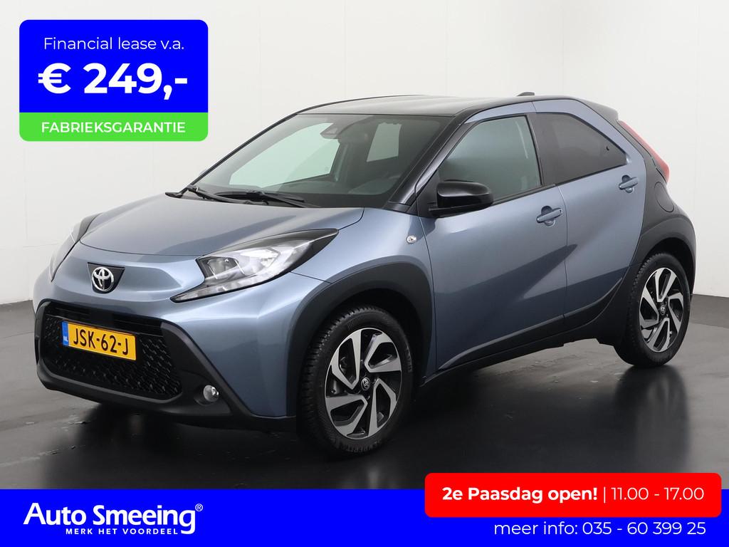 Toyota Aygo X 1.0 VVT-i MT Play | Camera | Stoelverwarming |, 12 maanden, Stof, Gebruikt, Euro 6