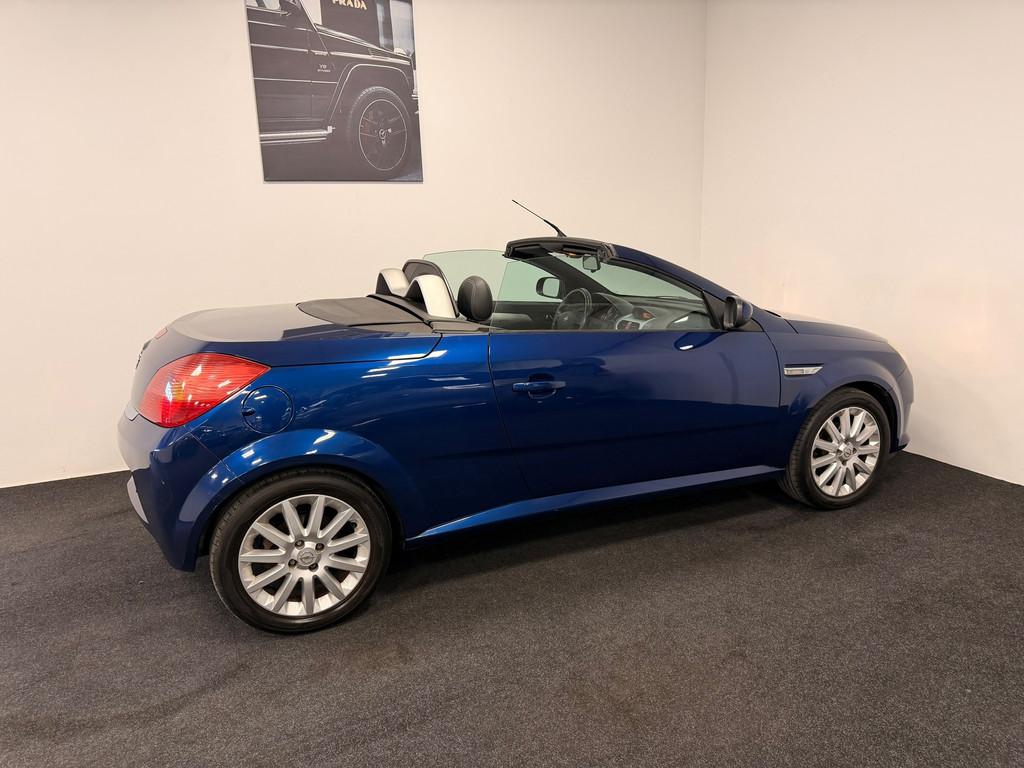 Opel Tigra TwinTop 1.8-16V Cosmo, 125 pk, Gebruikt, Zwart, 4 cilinders