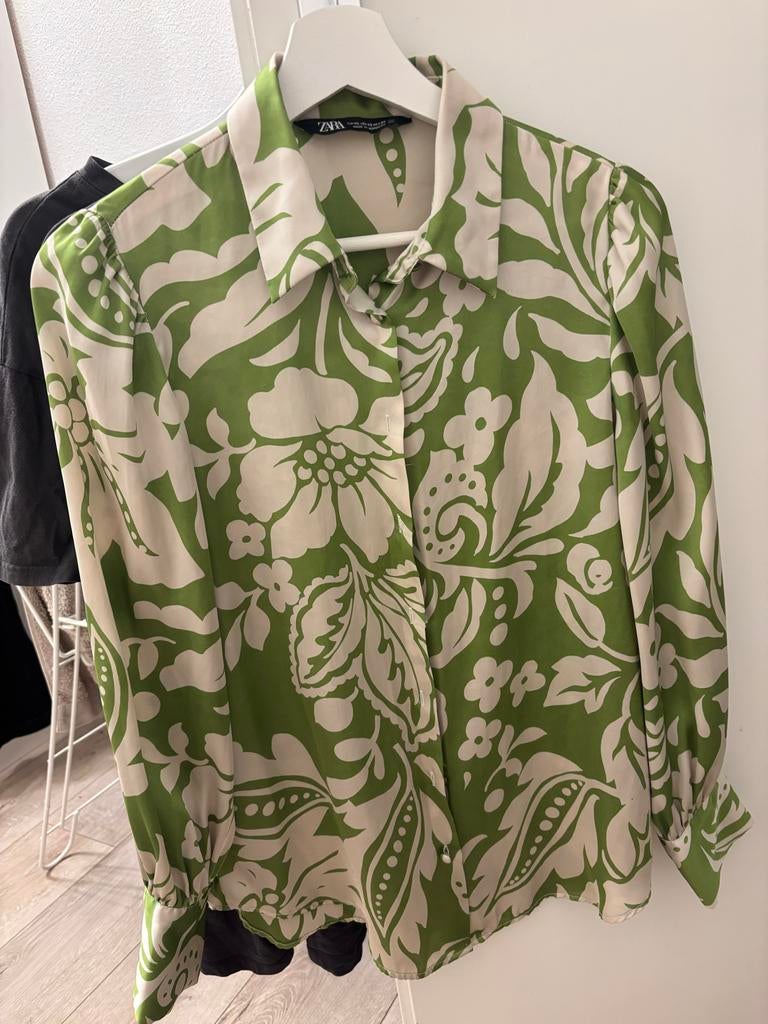 Zara blouse met groen-wit bloemenpatroon, Kleding | Dames, Ophalen of Verzenden, Zo goed als nieuw, Maat 34 (XS) of kleiner, Groen