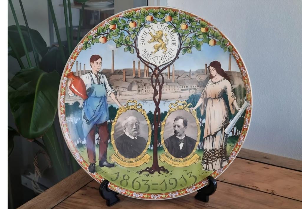 Te koop gevraagd wandbord Ceramique Maastricht, Antiek en Kunst, Ophalen of Verzenden