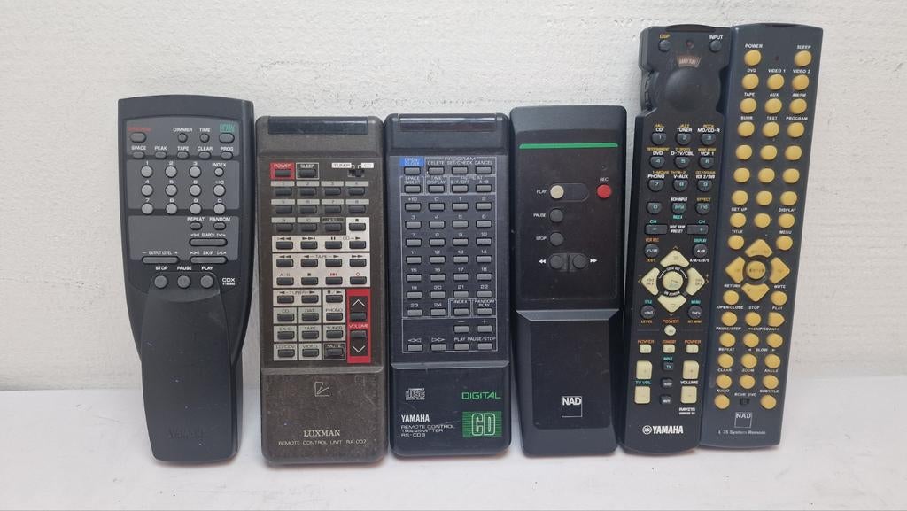 6 x Afstandsbedieningen: Yamaha, Luxman, NAD, Ophalen of Verzenden, Gebruikt, Origineel, Receiver of Versterker