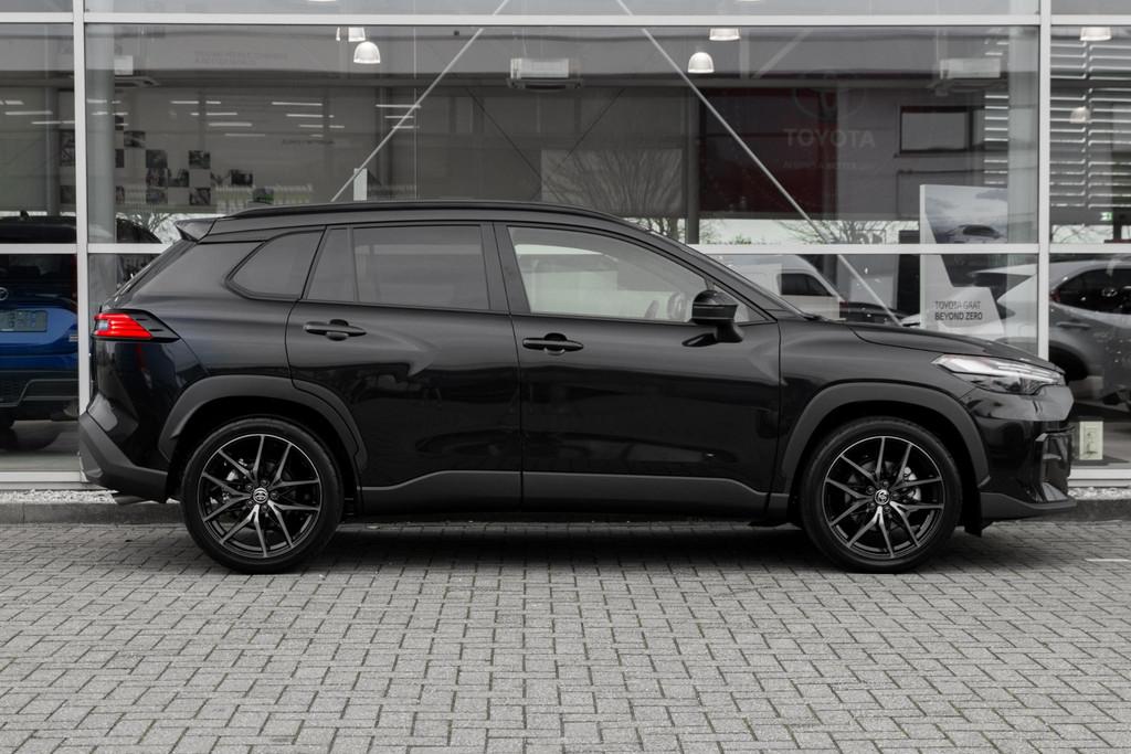Toyota Corolla Cross Hybrid 180 GR Sport, Stof, Gebruikt, 4 cilinders, 179 pk